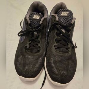 Nike Black and Gray Athletic Shoes